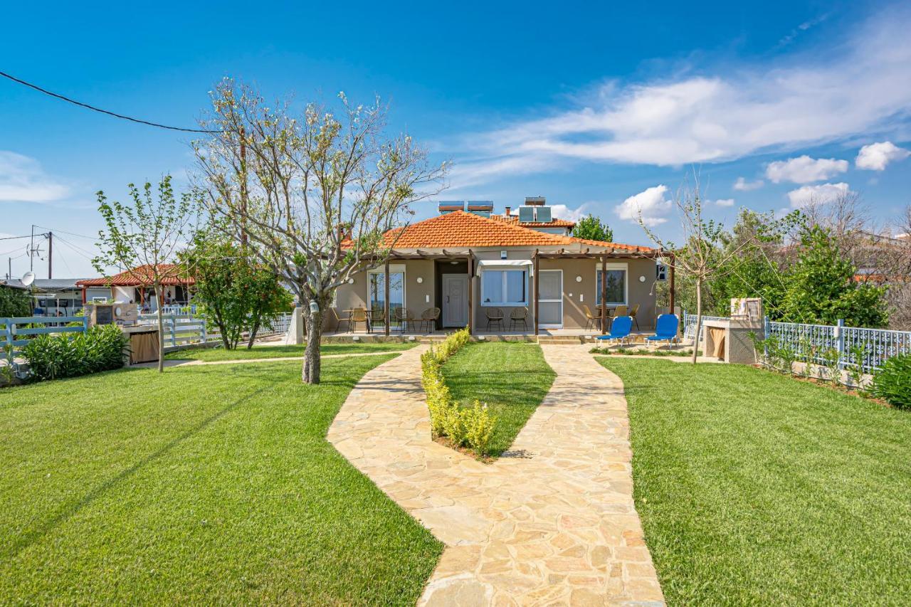Azzurro Seafront Houses Nea Kallikrateia Exterior foto